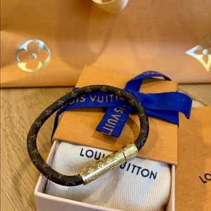 Louis Vuitton Confidential Bracelet 17